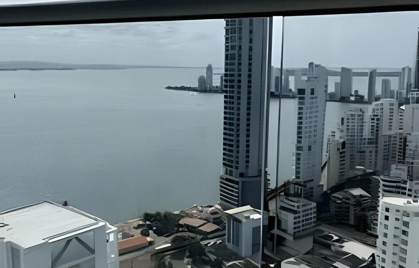 Ocean Majesty, Luxury Haven Close To Walled Apartamento