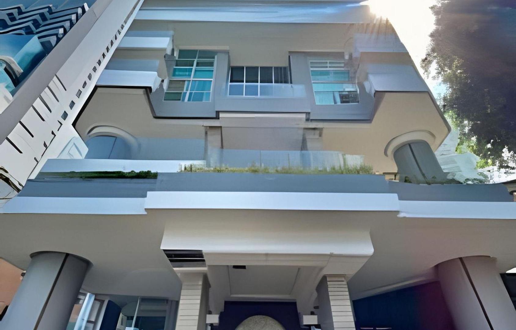 Ocean Majesty, Luxury Haven Close To Walled Apartamento *
