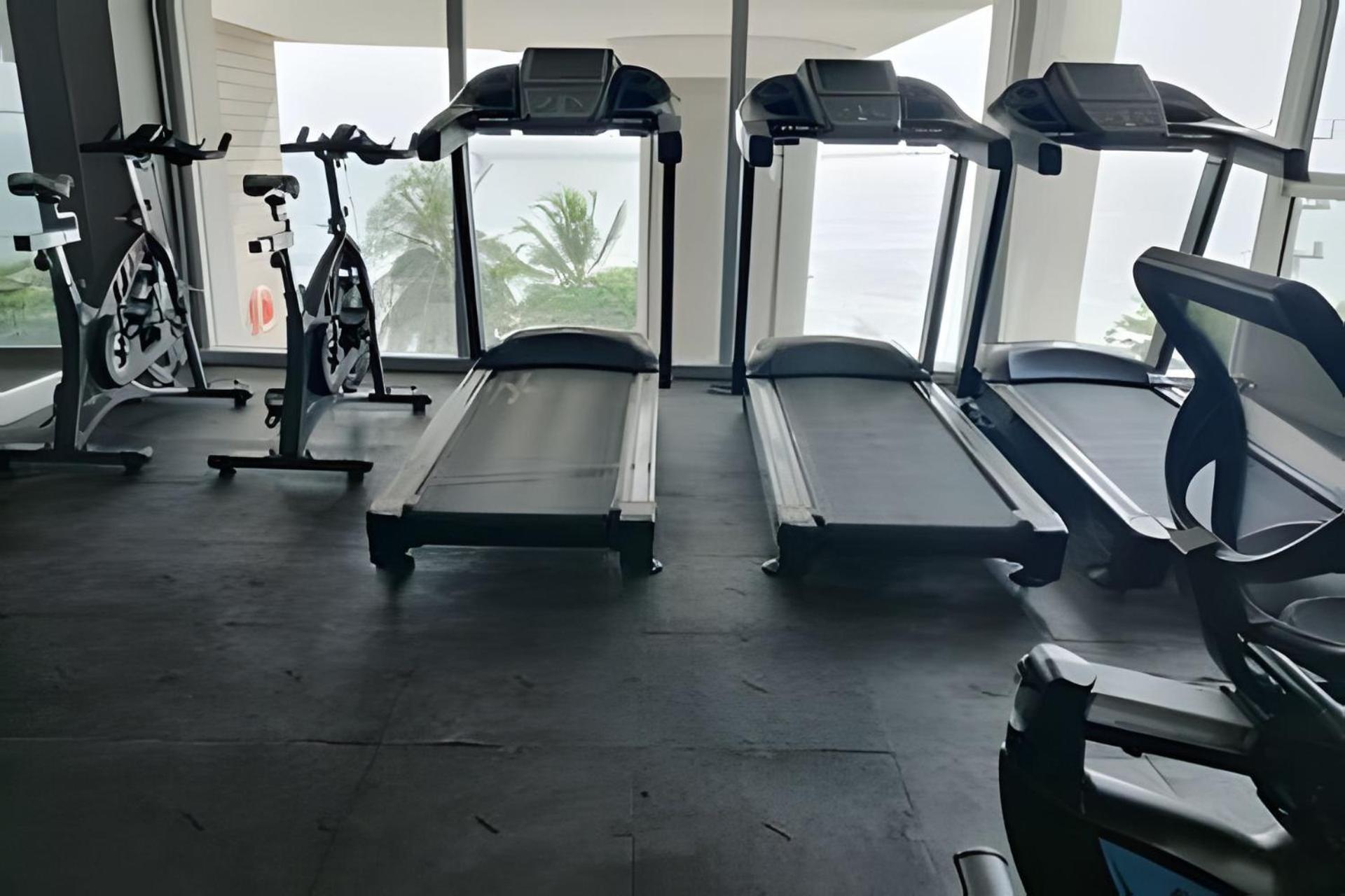 Ocean Majesty, Luxury Haven Close To Walled Apartamento *